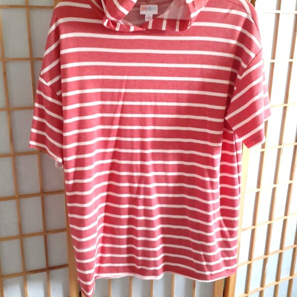 LULAROE FRANKIE HOODIE SHORT SLEEVE TOP HEATHERED RED/WHITE-WOMENS SIZE S 6-8 - Picture 4 of 5